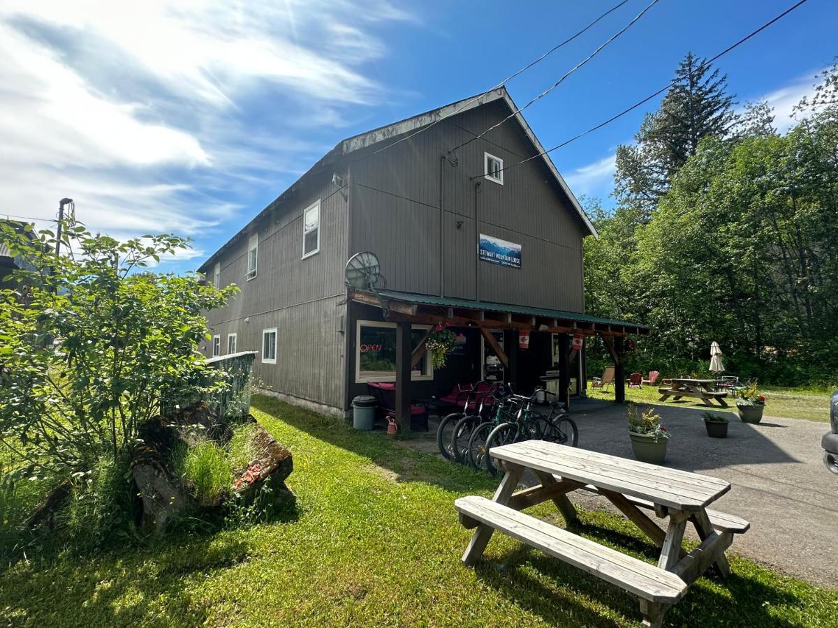 Stewart Mountain Lodge Exterior photo