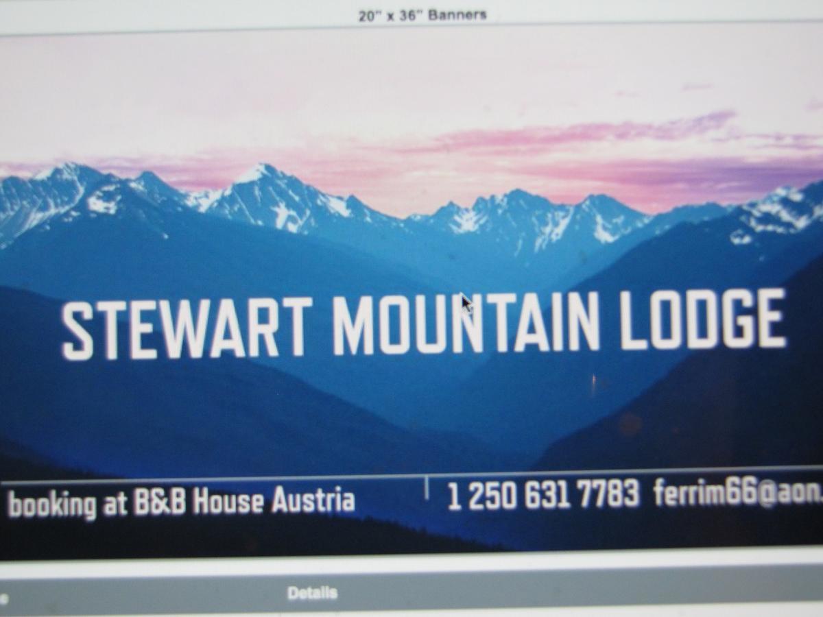 Stewart Mountain Lodge Exterior photo